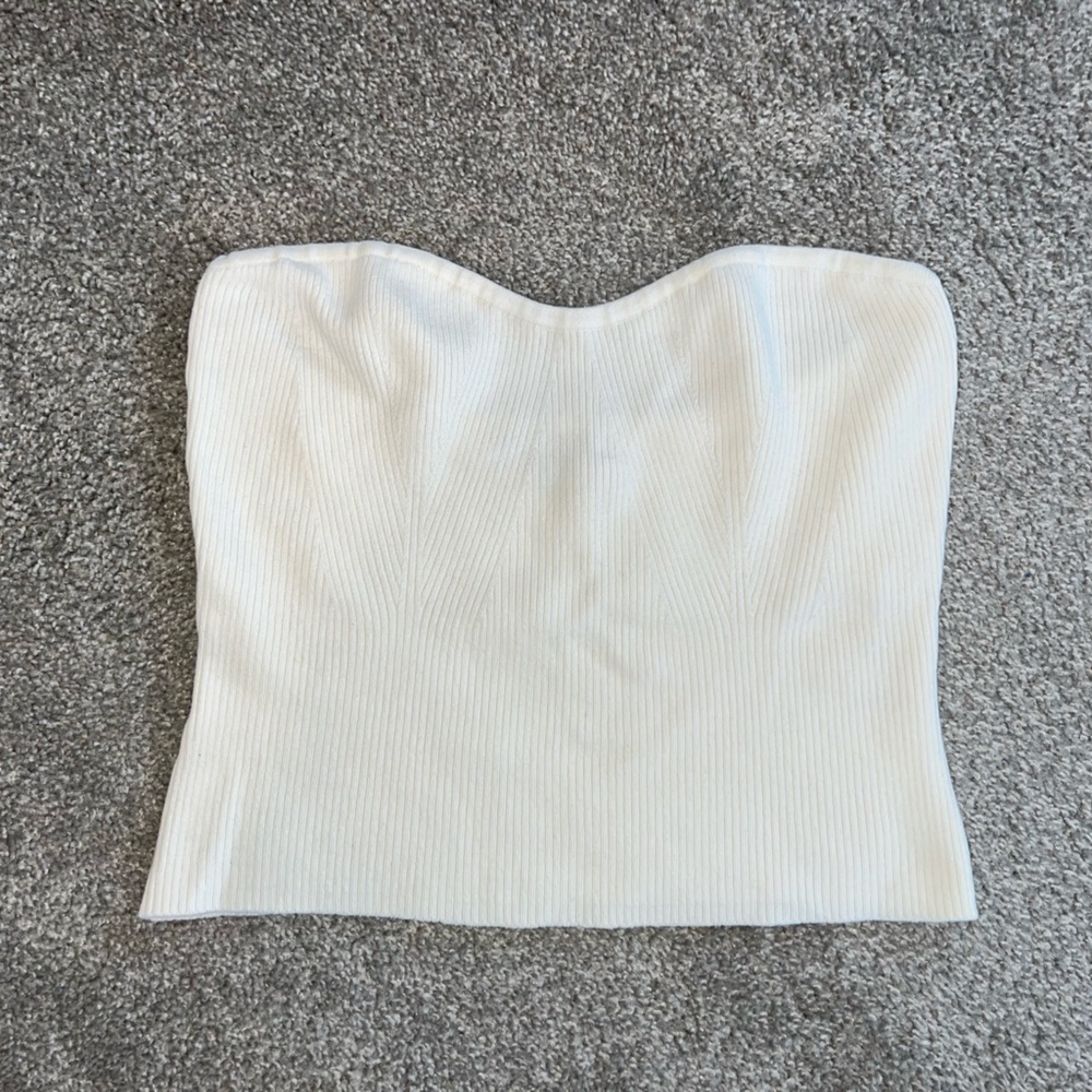 Banana Republic Cropped Sweater Sleeveless. Brand new